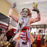 第5月 ワーガウン月(7月から8月頃)
精霊信仰祭がミャンマー中央部で開催される。
巫女に精霊が憑依すると信者は商売などの相談をする。
現世利益を求め精霊信仰も根強く浸透している。
近年、トランスジェンダーの巫女が多い事でも知られる。
マンダレー地域タウンビョン