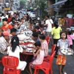 第12月 ダバウン月(2月から3月頃)
地区をあげて僧侶を招き、夜に説法会を開くことが近年流行している。
説法会にともない無料で食事を振る舞うのがワンセットになっていて、少し歩くといろんな食にありつけてしまう。
ヤンゴン